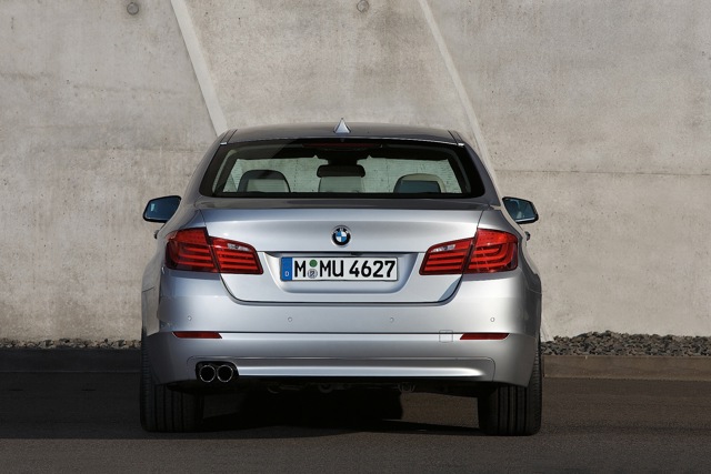 Bmw 5 Series Sedan foto 23
