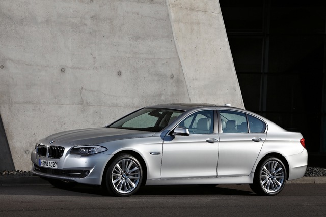 Bmw 5 Series Sedan foto 26