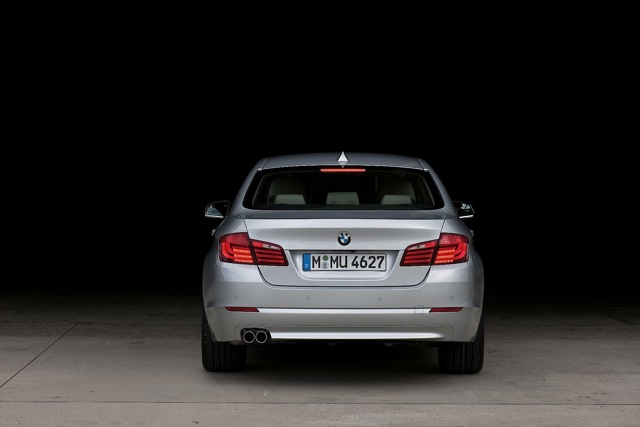 Bmw 5 Series Sedan foto 27