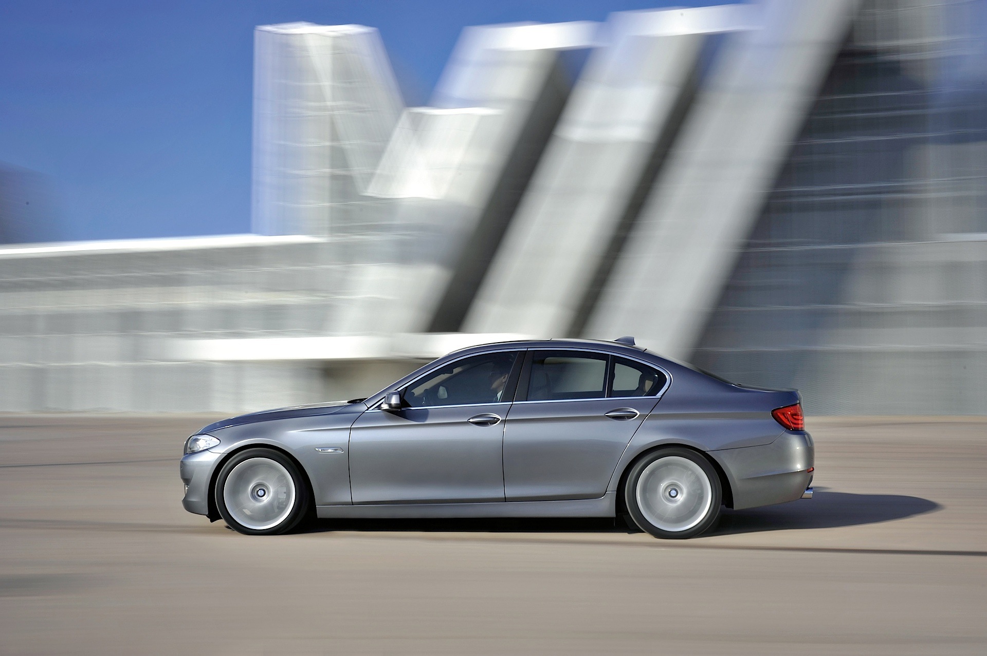 Bmw 5 Series Sedan photo 48