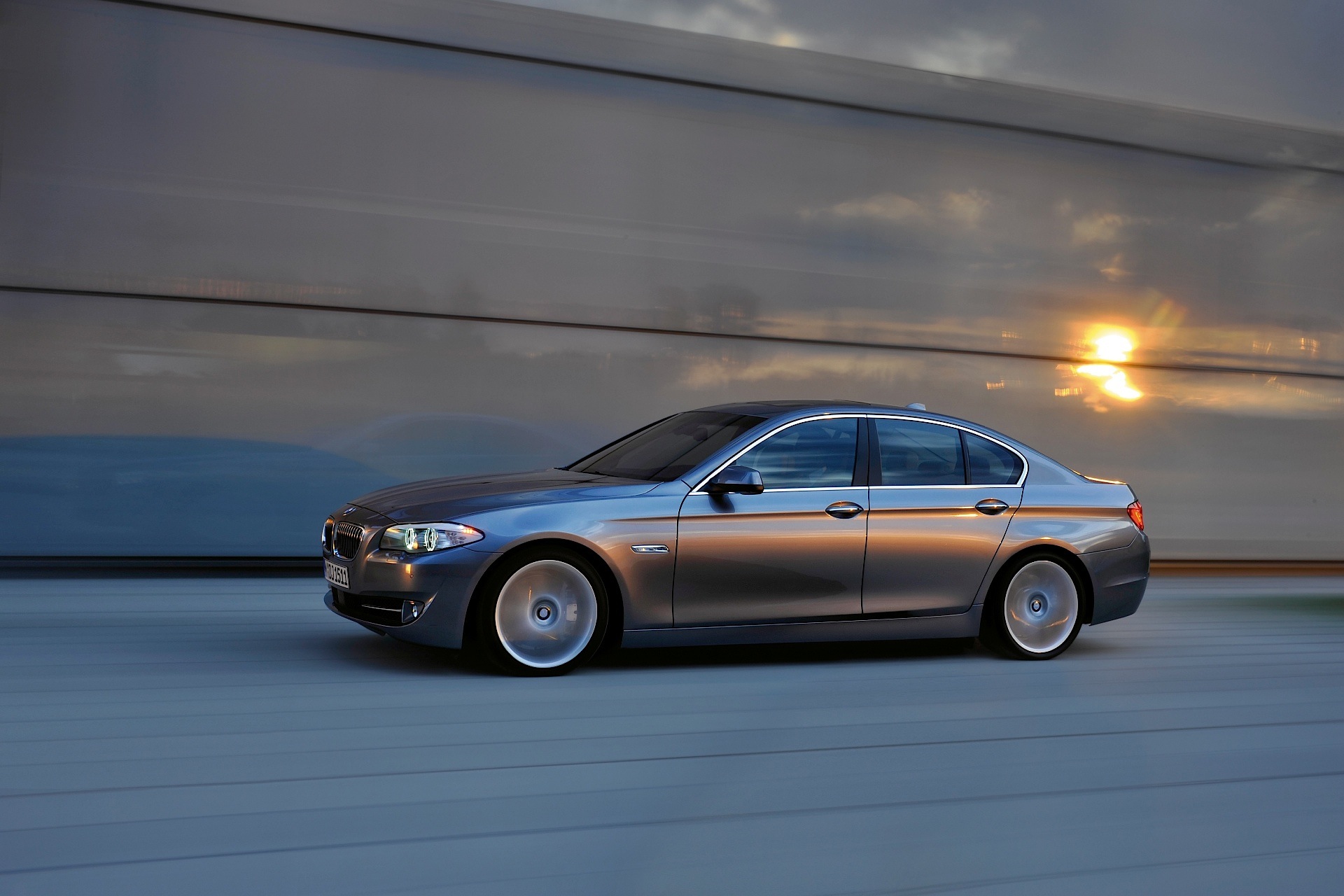 Bmw 5 Series Sedan photo 50