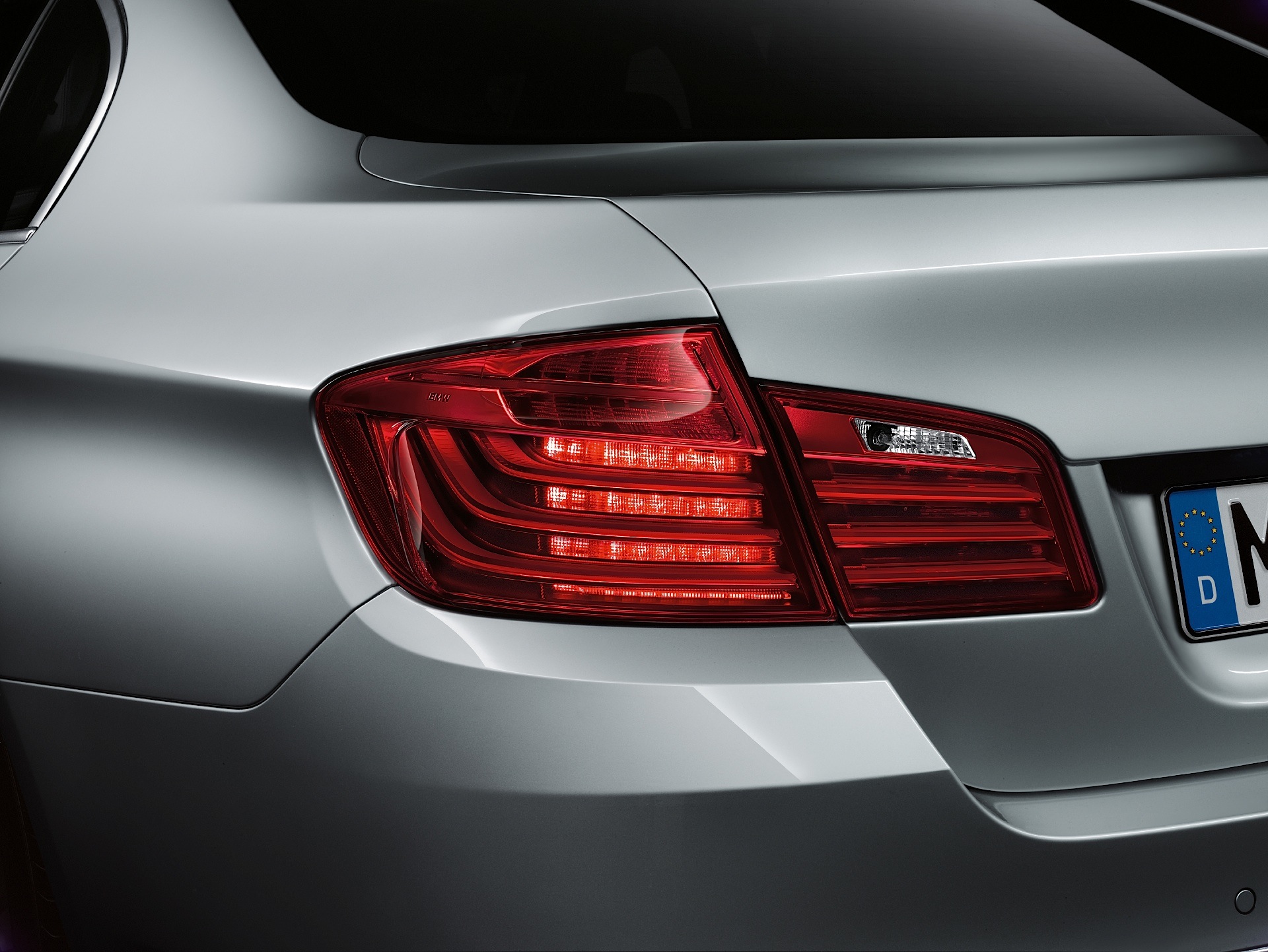 Bmw 5 Series Sedan photo 18