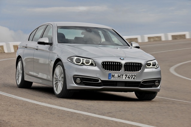 Bmw 5 Series Sedan foto 31