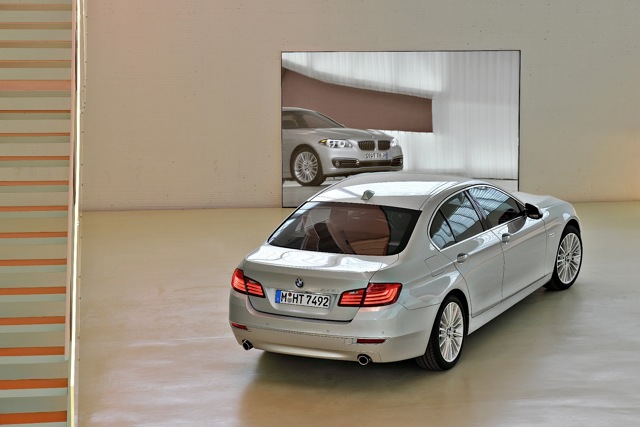 Bmw 5 Series Sedan foto 32