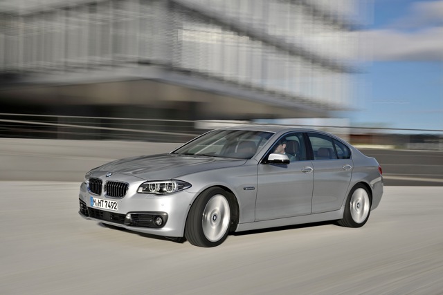 Bmw 5 Series Sedan foto 38