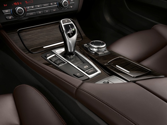 Bmw 5 Series Sedan foto 47