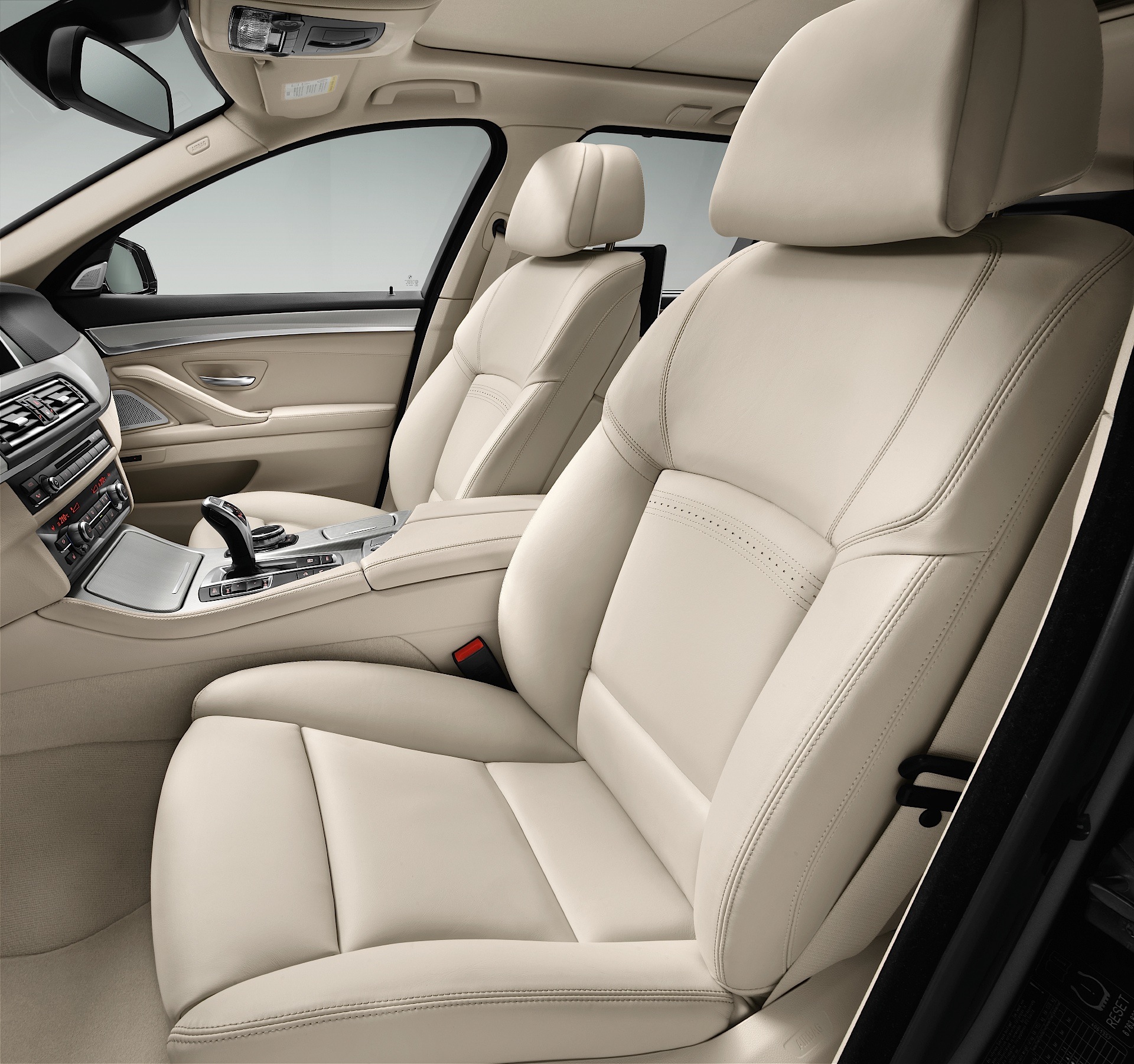 Bmw 5 Series Sedan photo 62