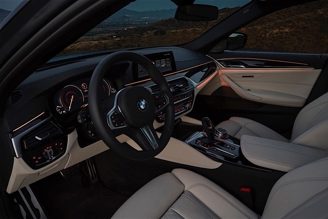 Bmw 5 Series Sedan photo 77