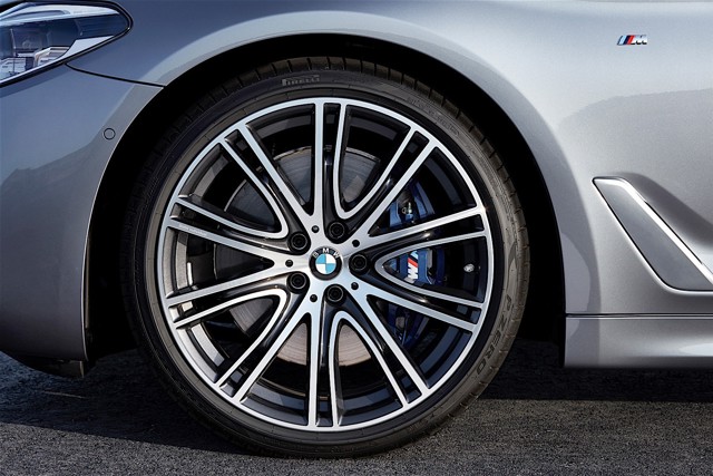 Bmw 5 Series Sedan photo 66