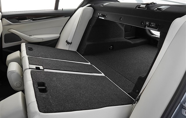 Bmw 5 Series Sedan photo 89