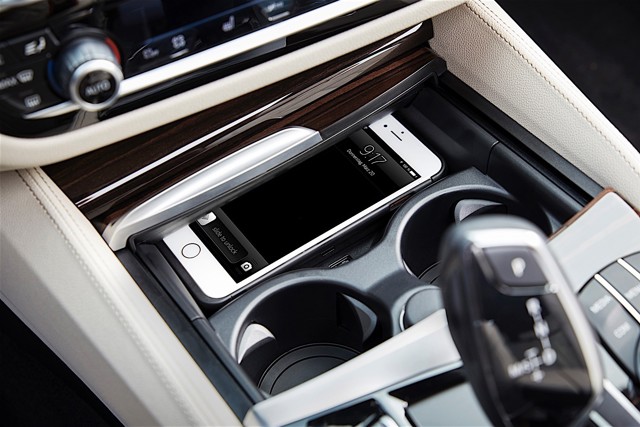 Bmw 5 Series Sedan photo 93