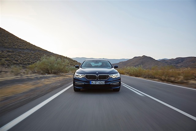 Bmw 5 Series Sedan photo 15