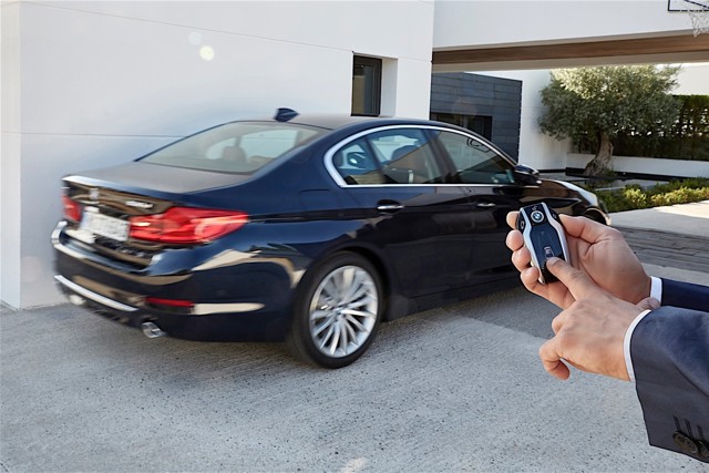 Bmw 5 Series Sedan photo 33