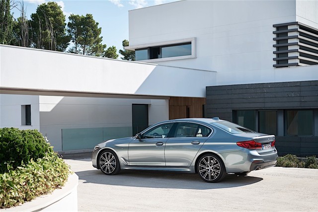 Bmw 5 Series Sedan photo 44
