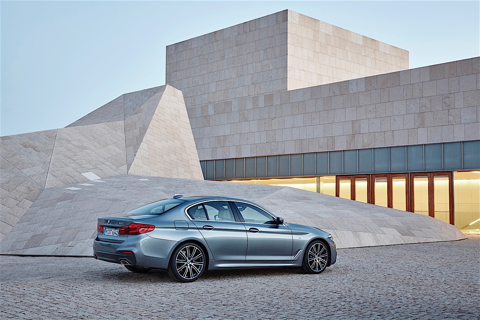 Bmw 5 Series Sedan photo 56