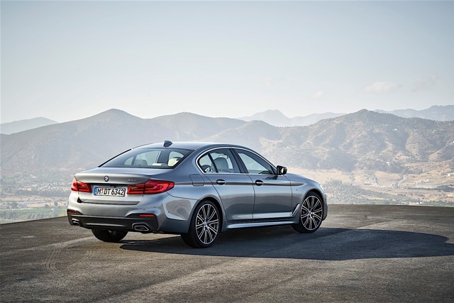Bmw 5 Series Sedan photo 57