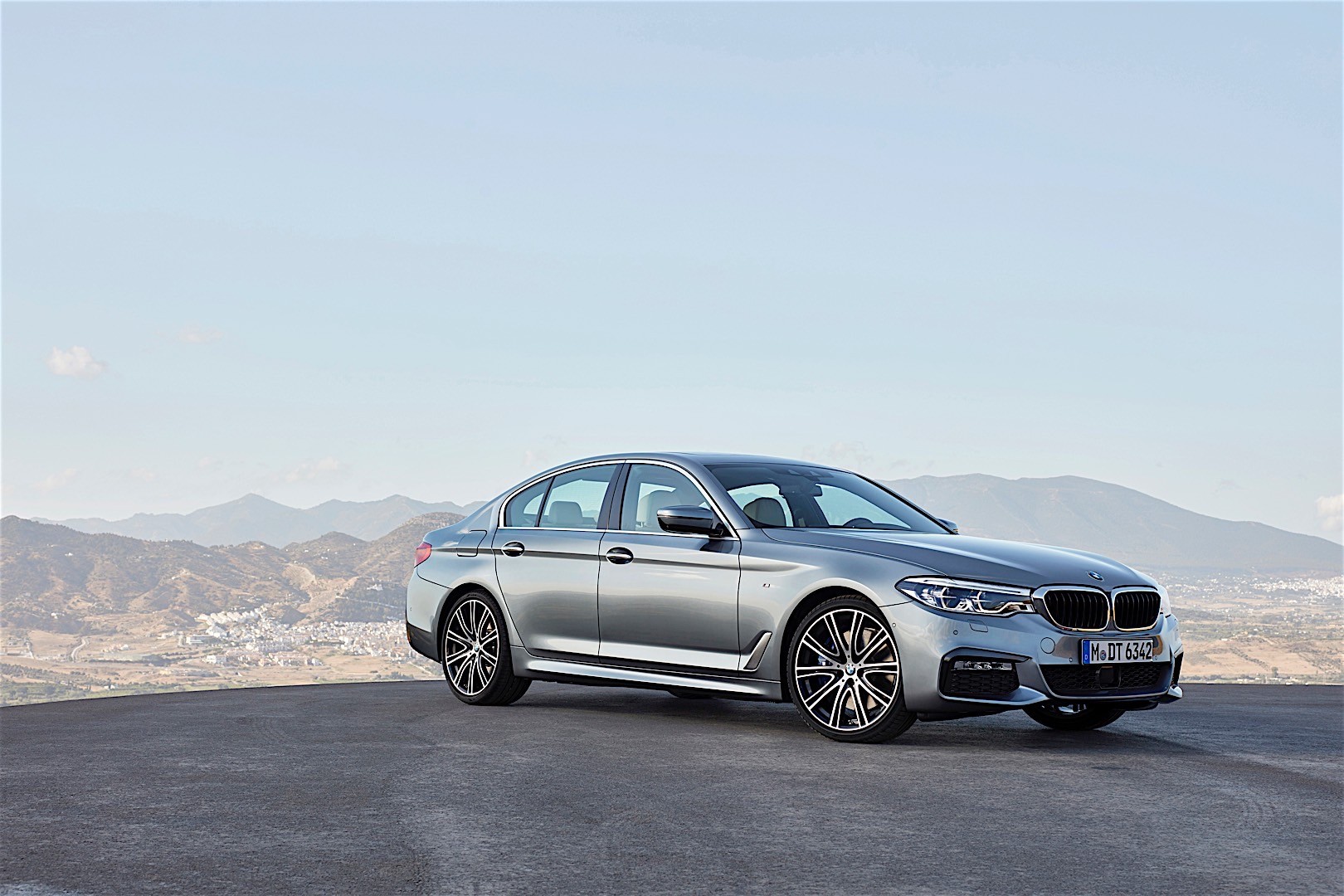 Bmw 5 Series Sedan photo 59