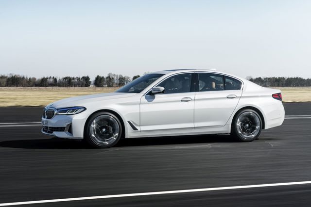 Bmw 5 Series Sedan photo 63