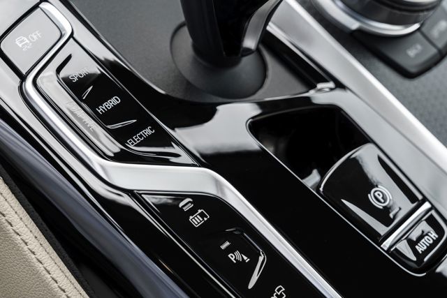 Bmw 5 Series Sedan photo 162