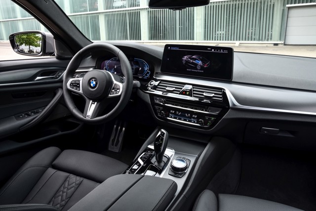 Bmw 5 Series Sedan photo 188