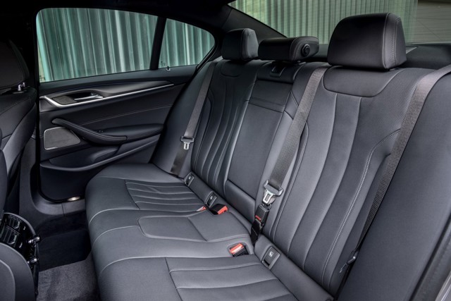 Bmw 5 Series Sedan photo 191