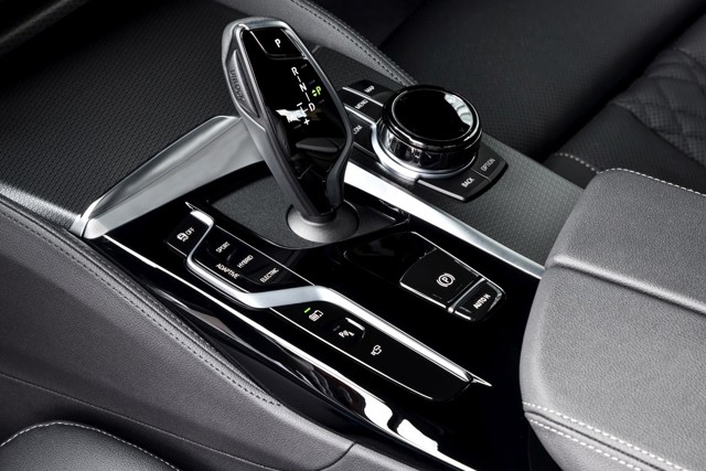 Bmw 5 Series Sedan photo 193