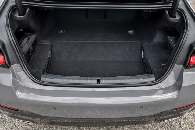 Bmw 5 Series Sedan photo 195