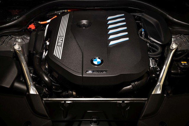 Bmw 5 Series Sedan photo 197