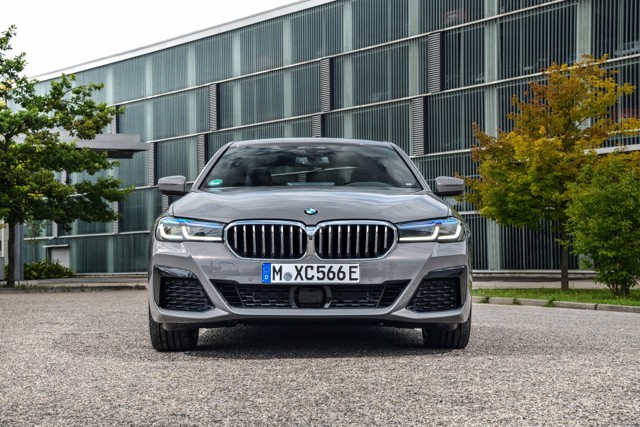 Bmw 5 Series Sedan photo 84