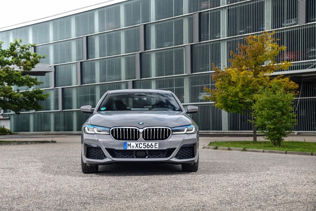 Bmw 5 Series Sedan photo 85