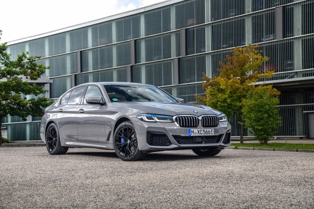 Bmw 5 Series Sedan photo 89