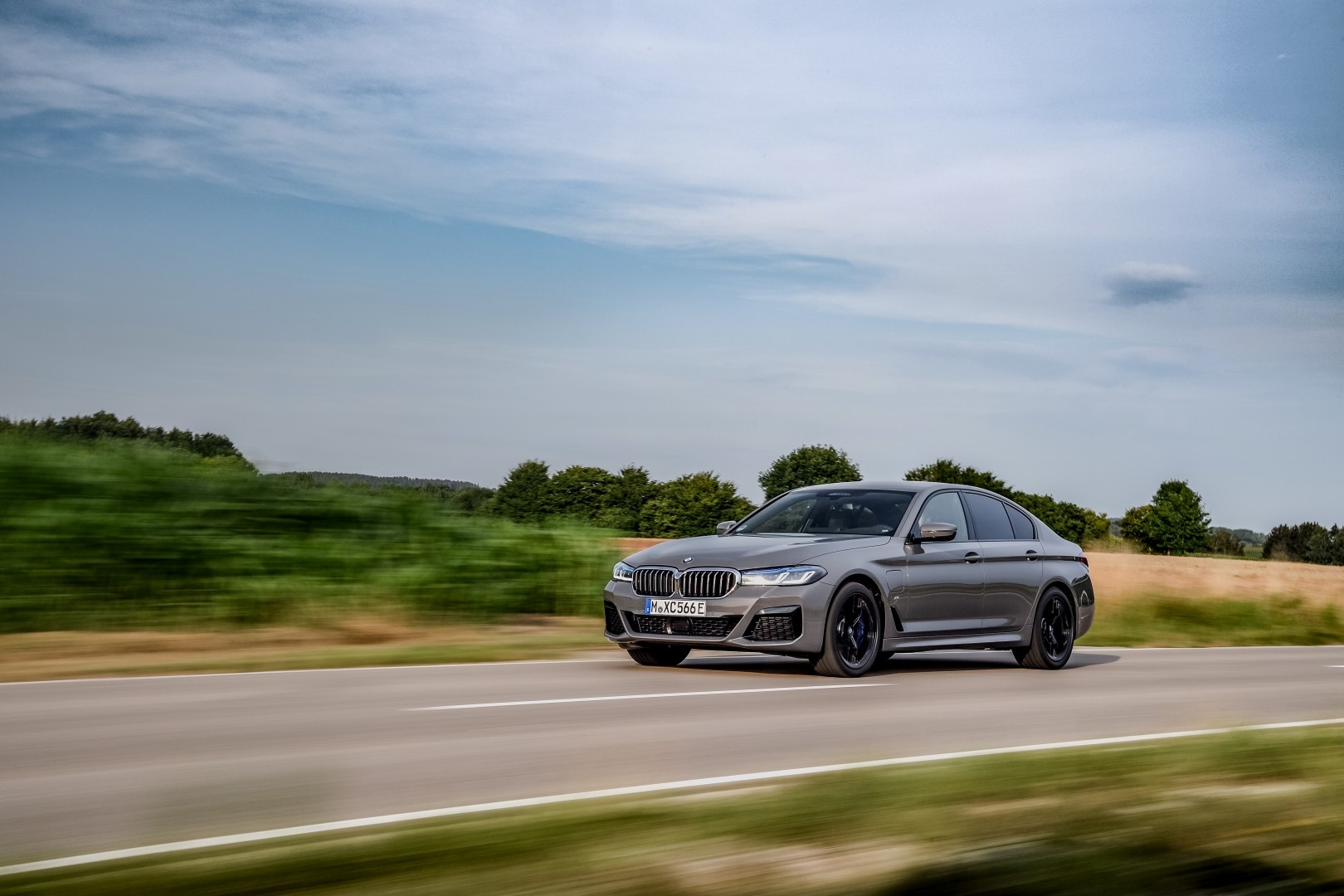 Bmw 5 Series Sedan photo 113