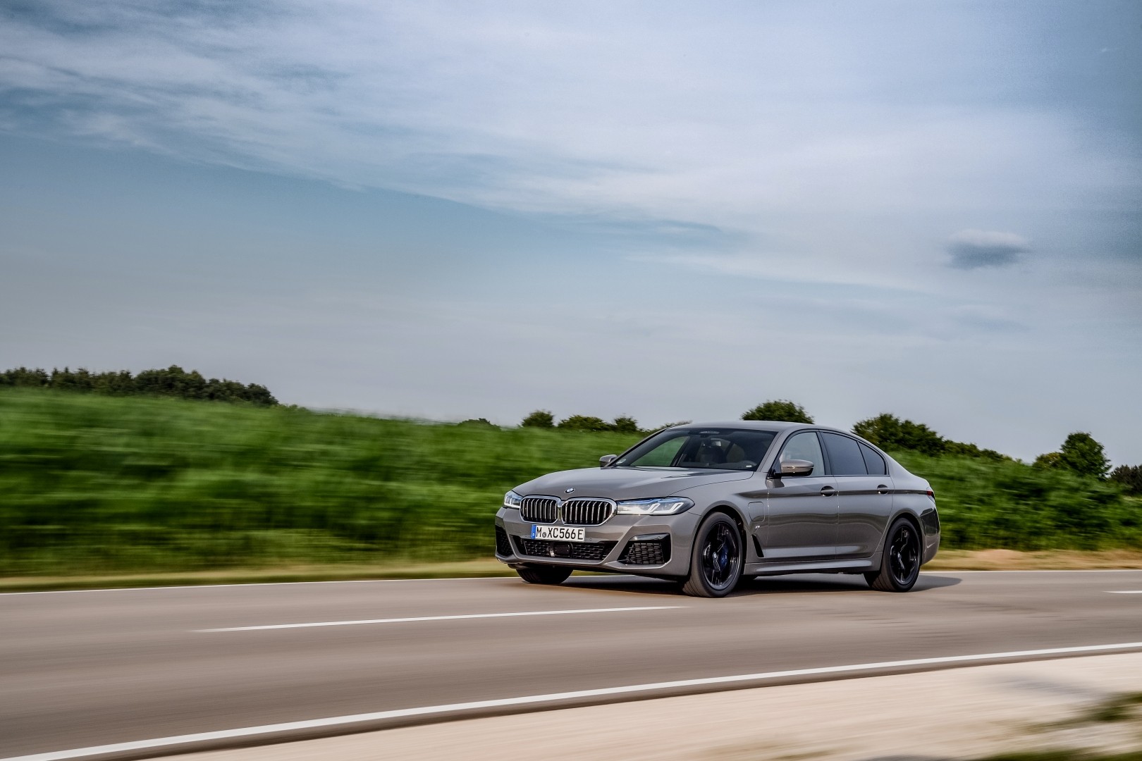 Bmw 5 Series Sedan photo 114