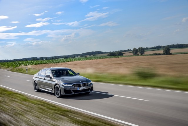 Bmw 5 Series Sedan photo 117