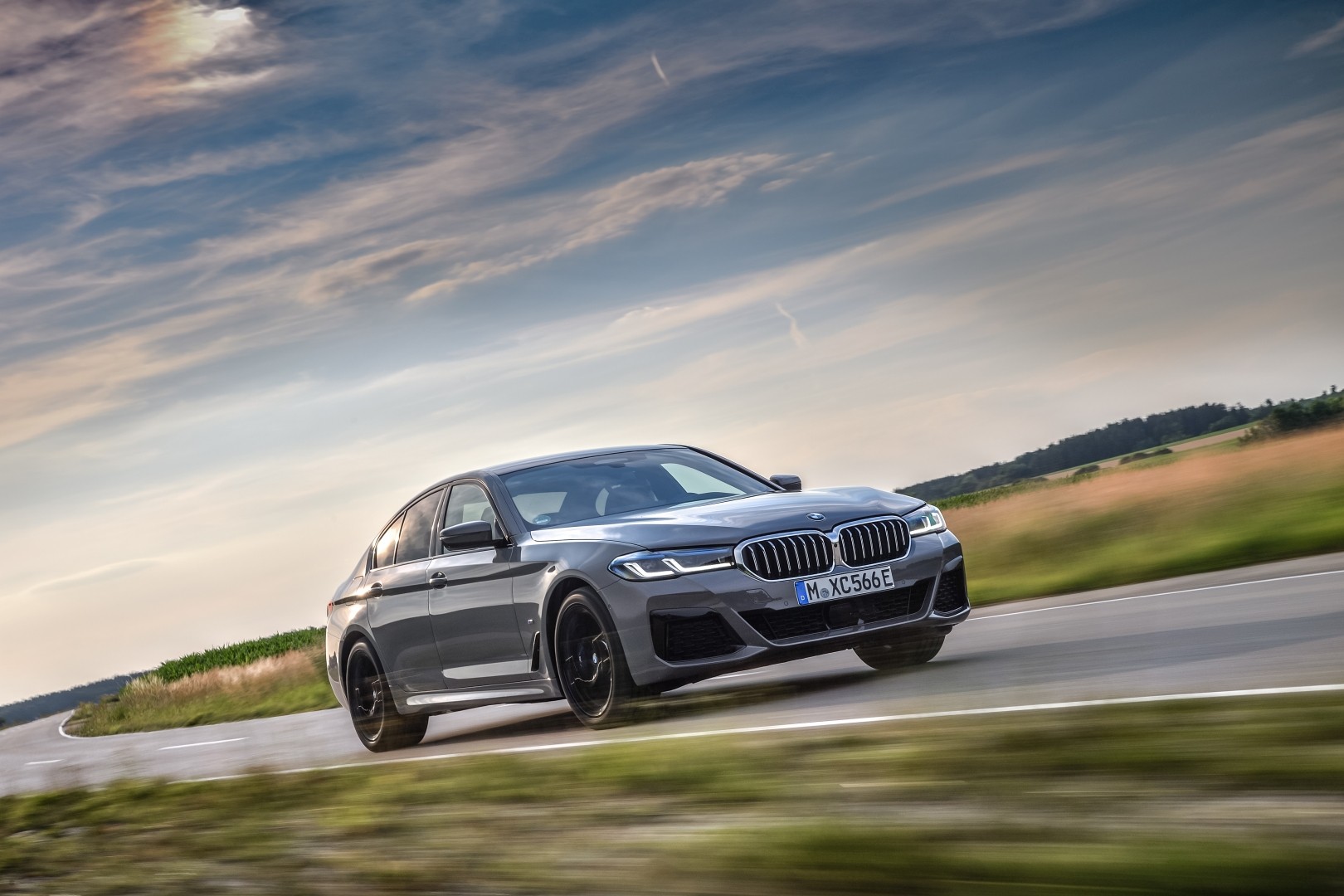 Bmw 5 Series Sedan photo 118