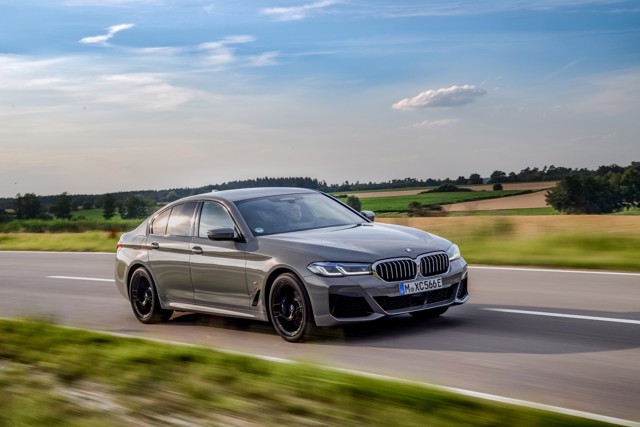 Bmw 5 Series Sedan photo 122
