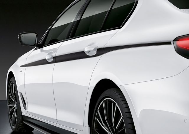 Bmw 5 Series Sedan photo 11
