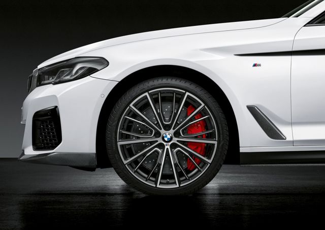 Bmw 5 Series Sedan photo 14