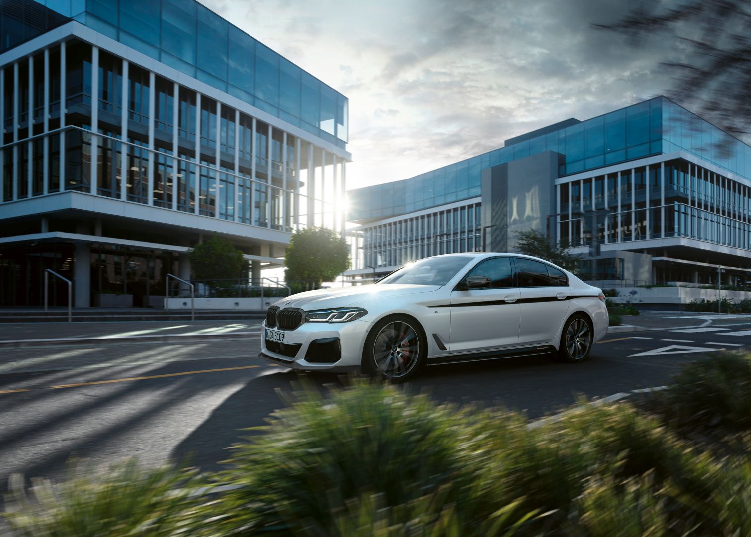 Bmw 5 Series Sedan photo 19