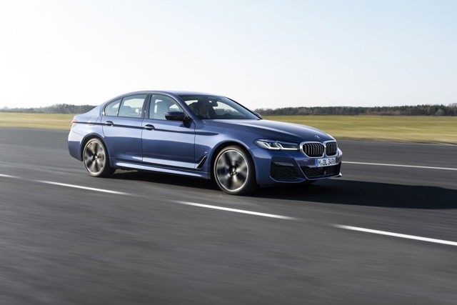 Bmw 5 Series Sedan photo 34