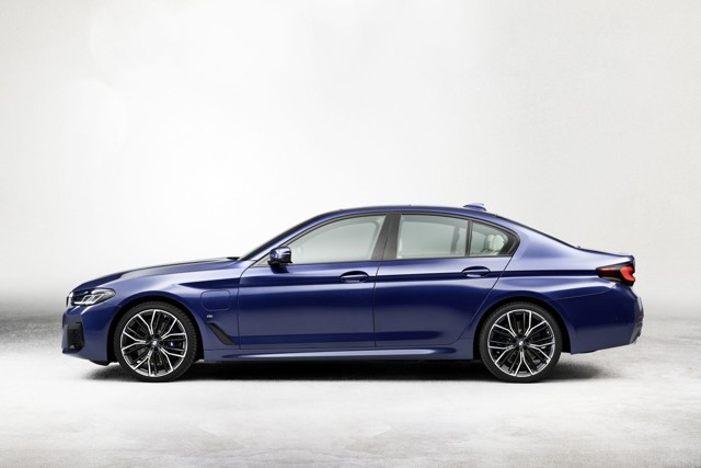 Bmw 5 Series Sedan photo 40