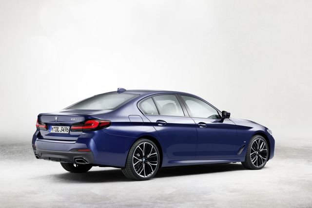 Bmw 5 Series Sedan photo 42