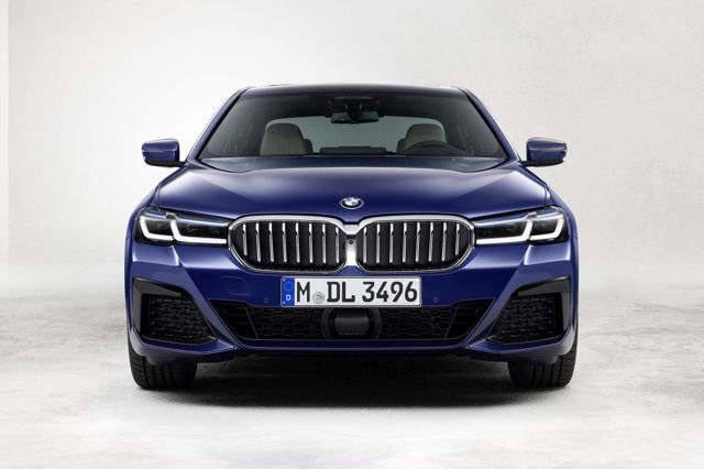 Bmw 5 Series Sedan photo 43