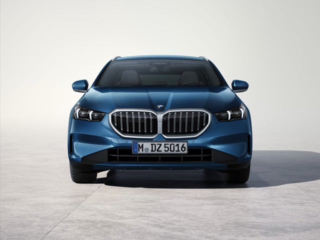 Bmw 5 Series Touring photo 4