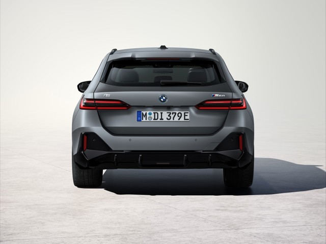 Bmw 5 Series Touring photo 17