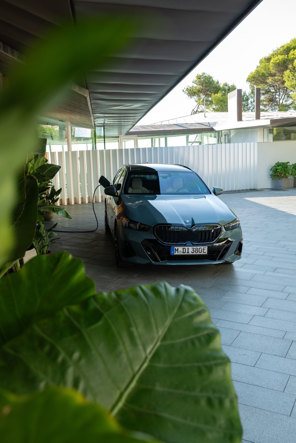 Bmw 5 Series Touring photo 22