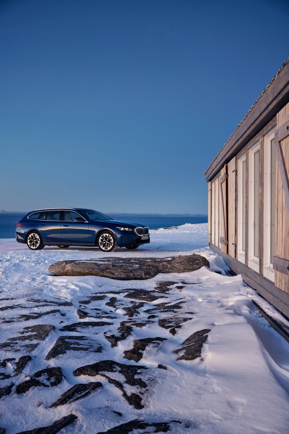 Bmw 5 Series Touring photo 38