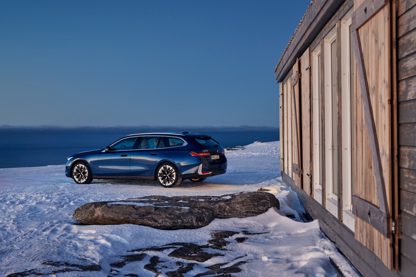 Bmw 5 Series Touring photo 40