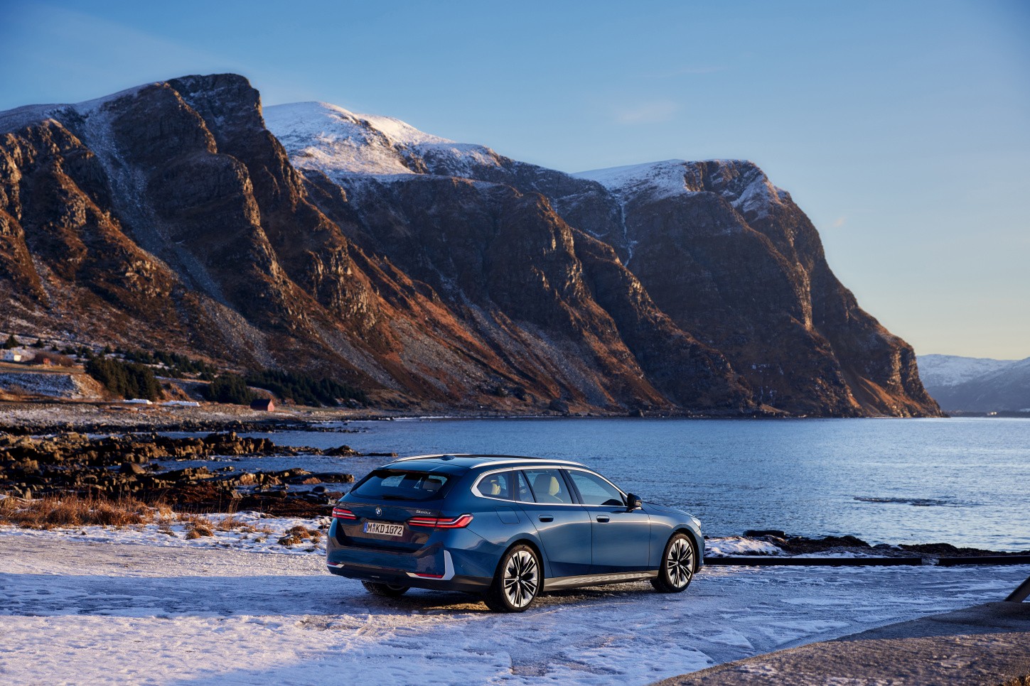 Bmw 5 Series Touring photo 41