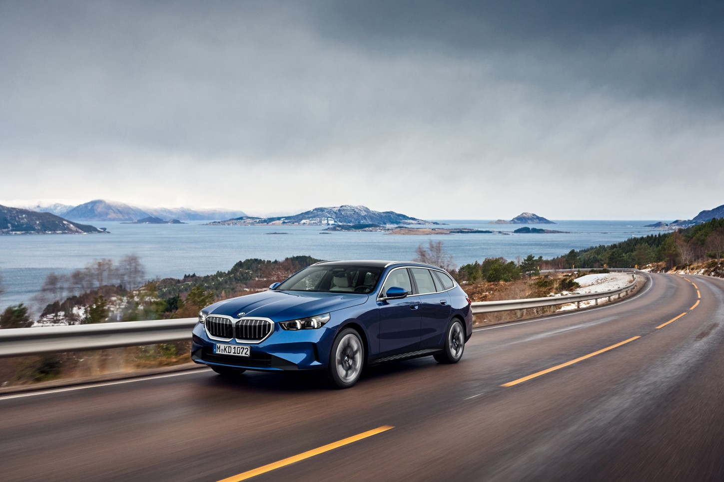 Bmw 5 Series Touring photo 61